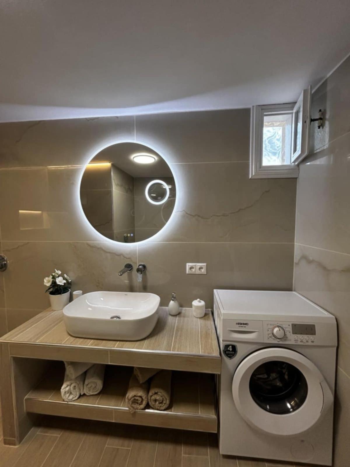 Bozikis House! A Cosy Apartment In The City Centre スキアトスタウン エクステリア 写真